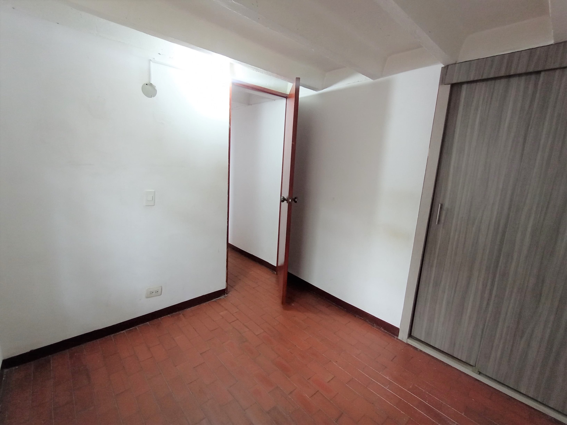 Apartamentos en Arriendo, Medellín,  - Robledo