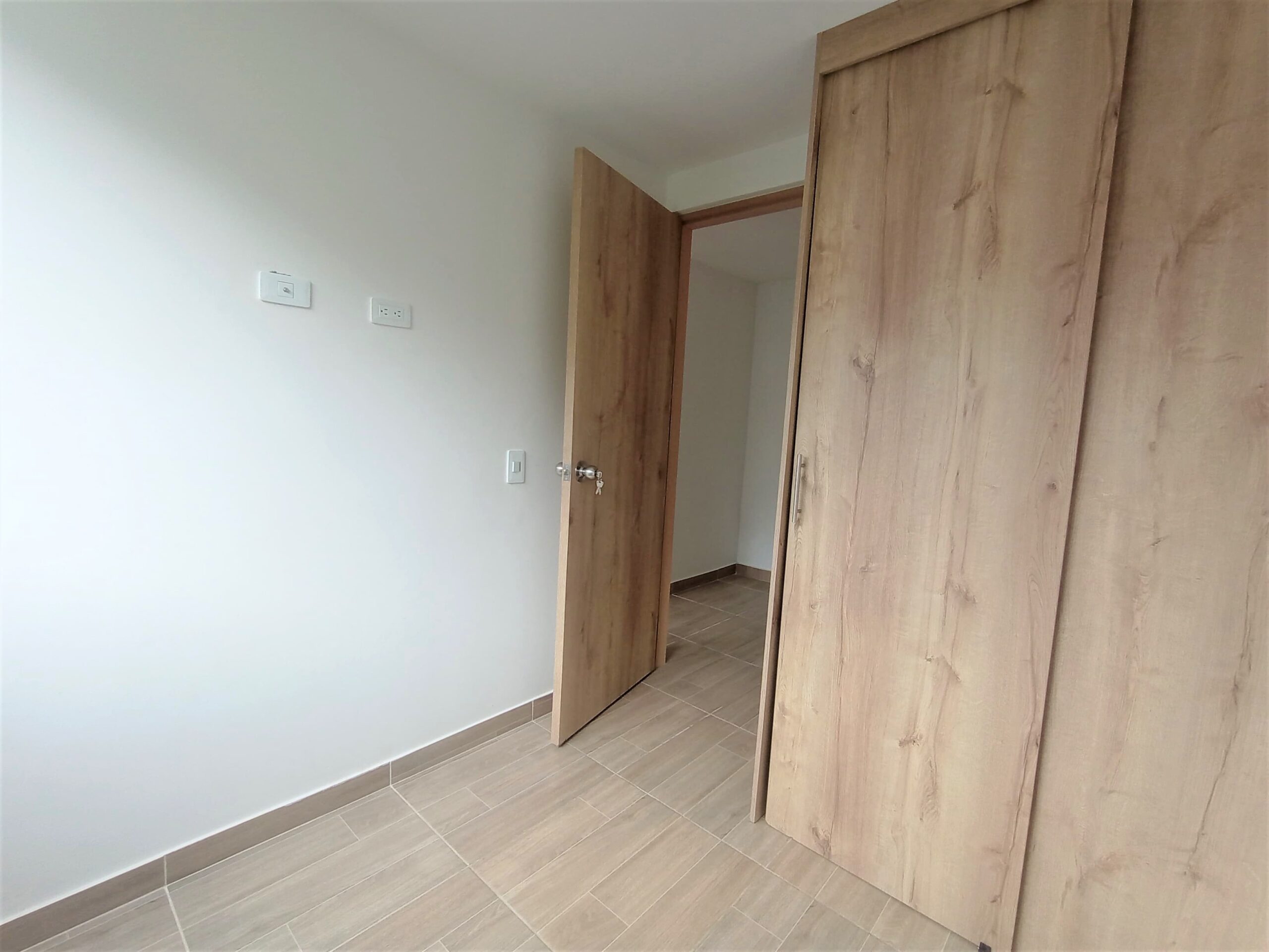 Apartamentos en Arriendo, Bello,  - Valadares