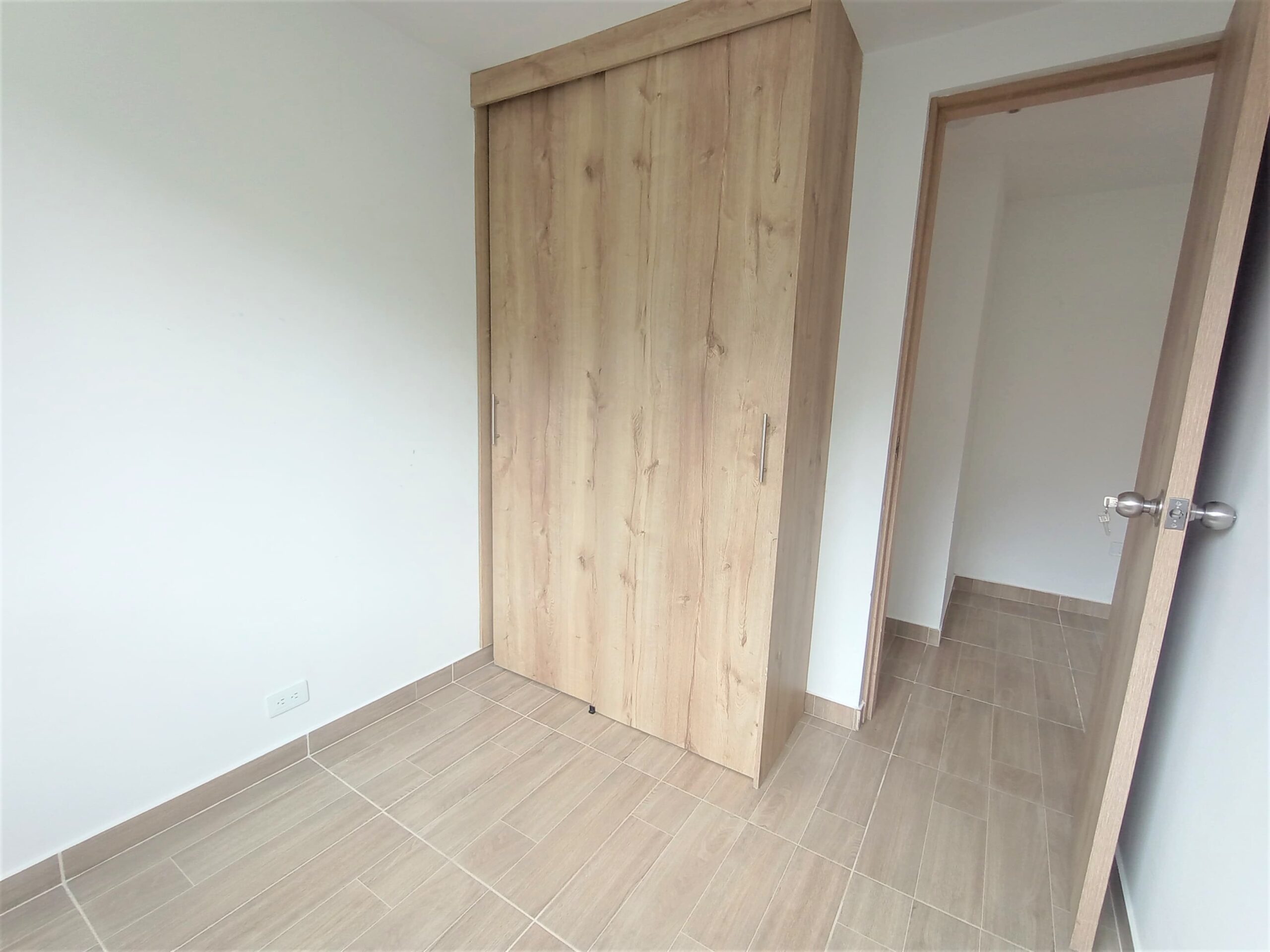 Apartamentos en Arriendo, Bello,  - Valadares