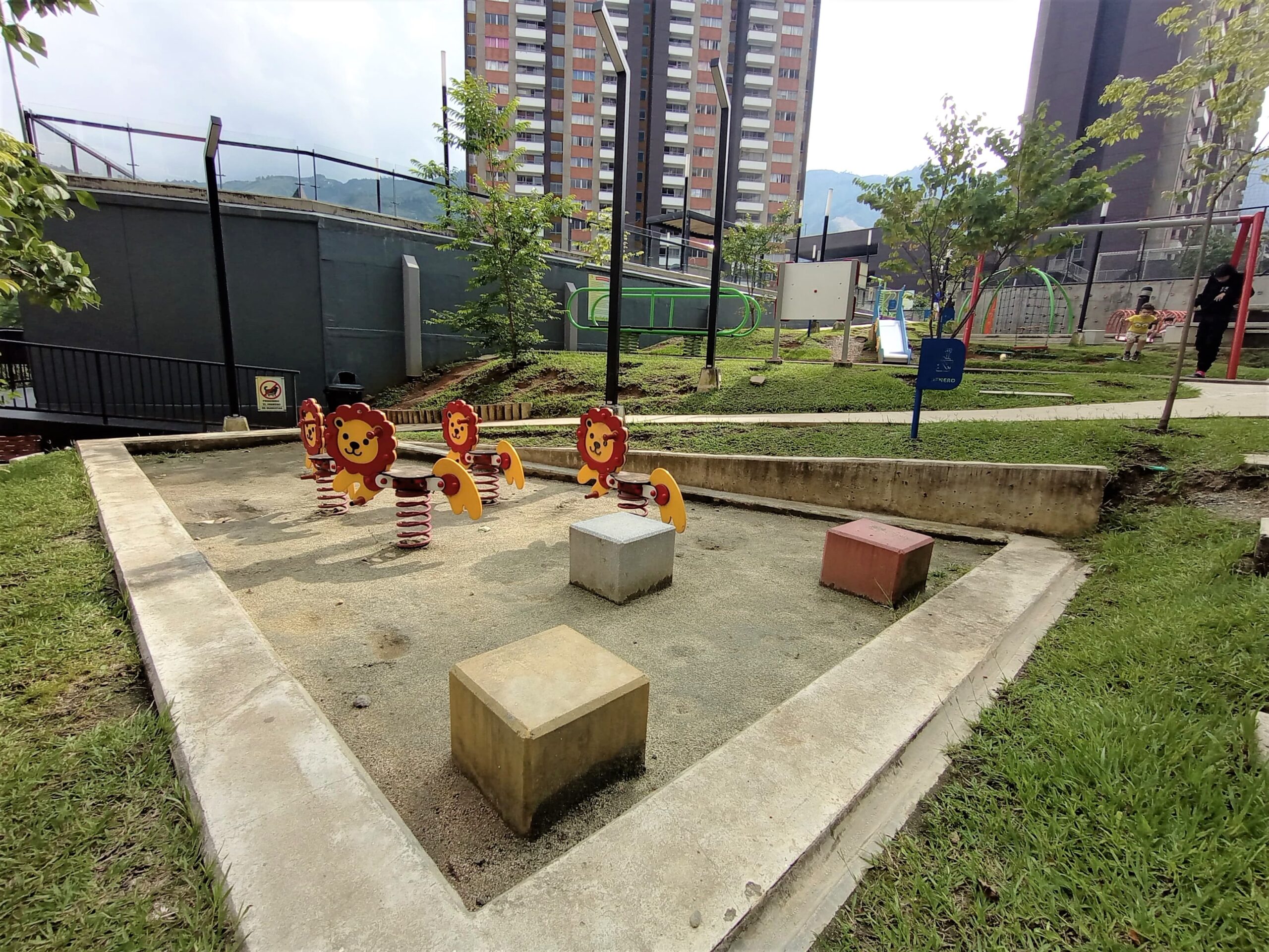 Apartamentos en Arriendo, Bello,  - Valadares