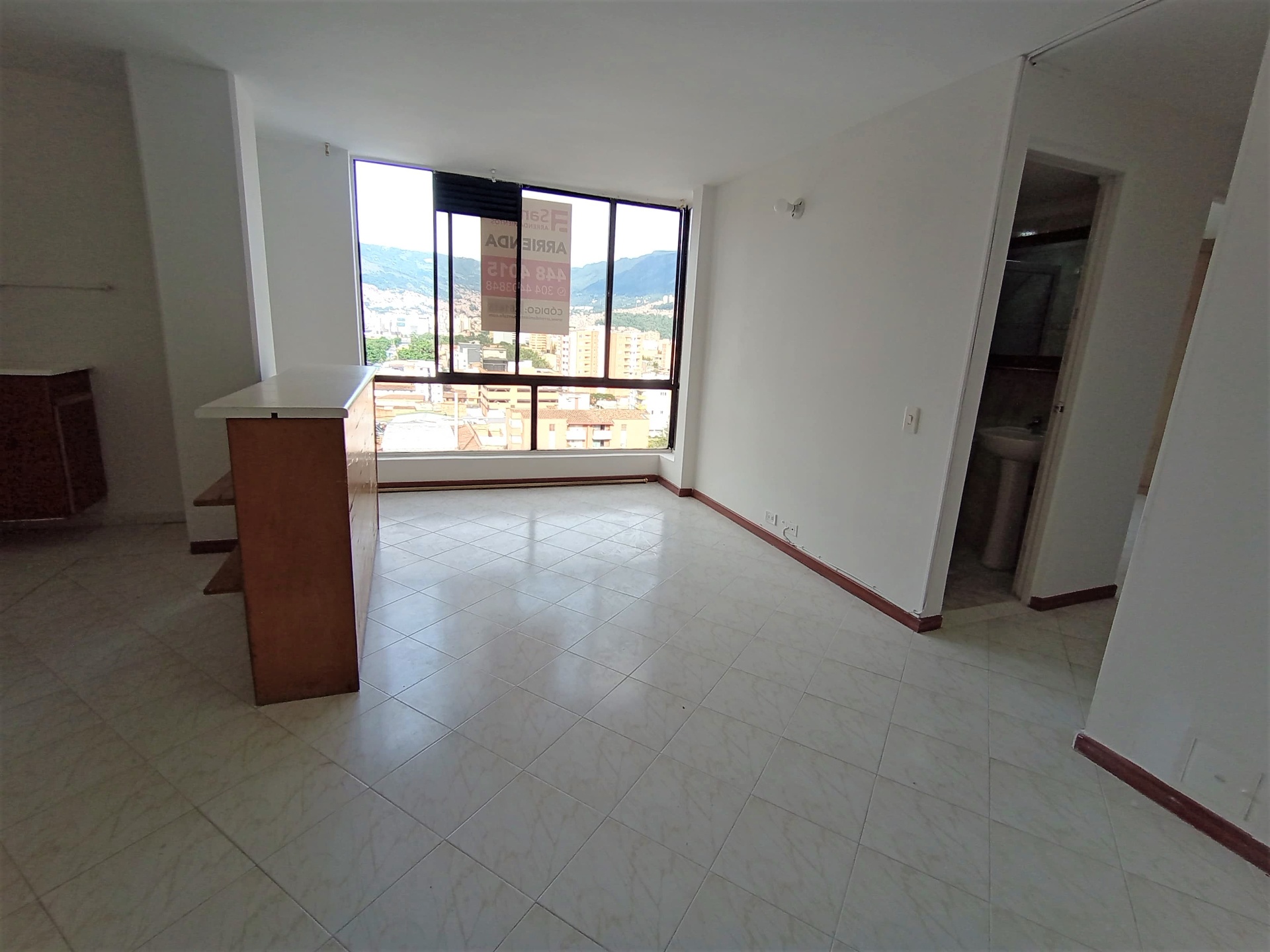 Apartamentos en Arriendo, Medellín,  - Laureles