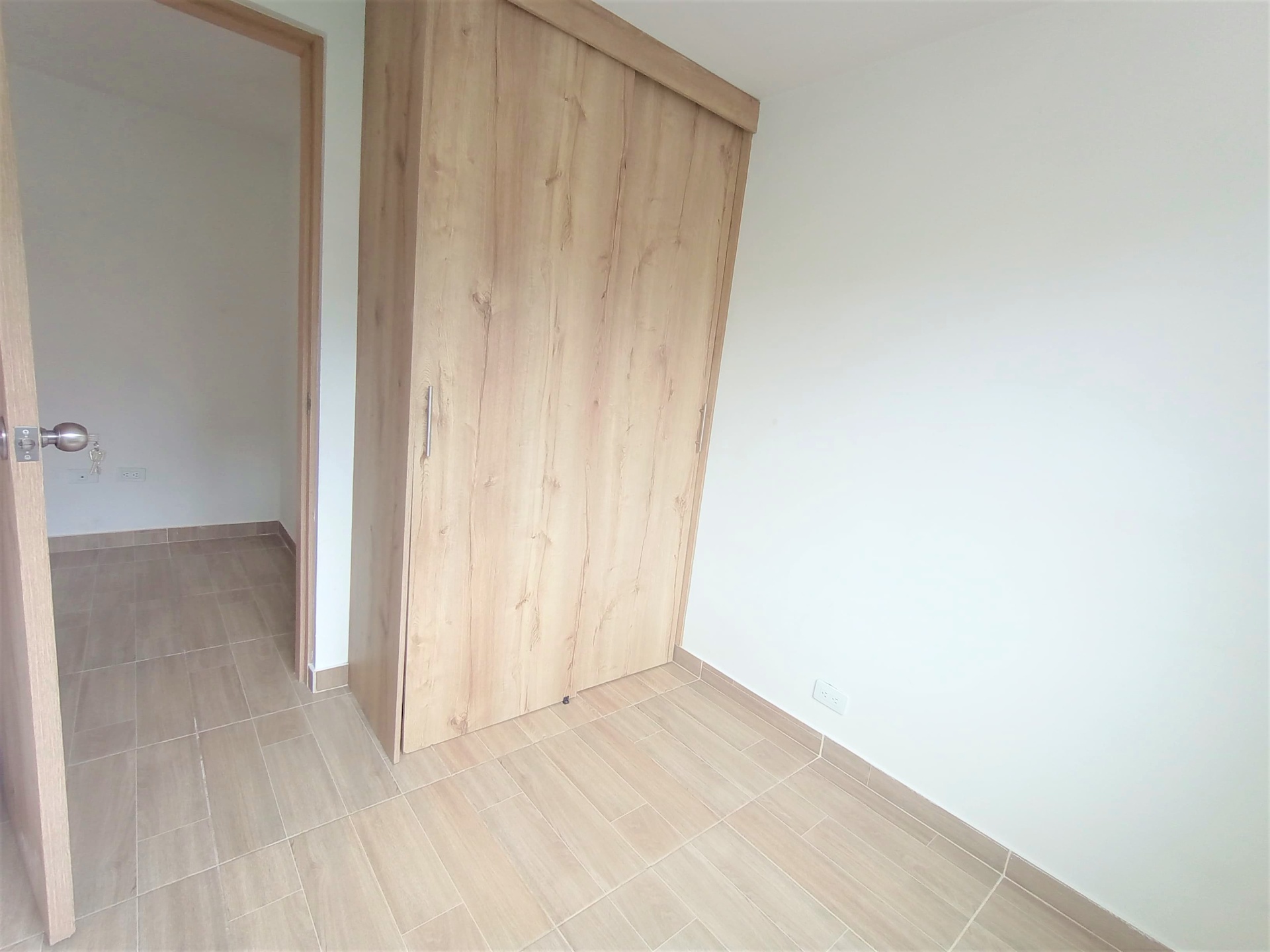 Apartamentos en Arriendo, Bello,  - Valadares