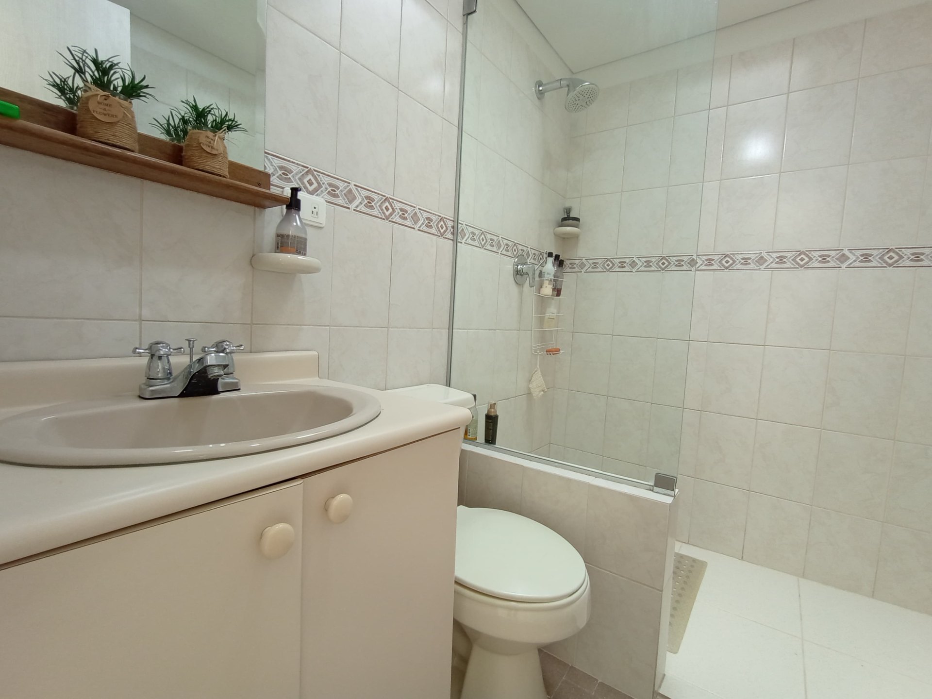 Apartamentos en Arriendo, Medellín,  - Laureles