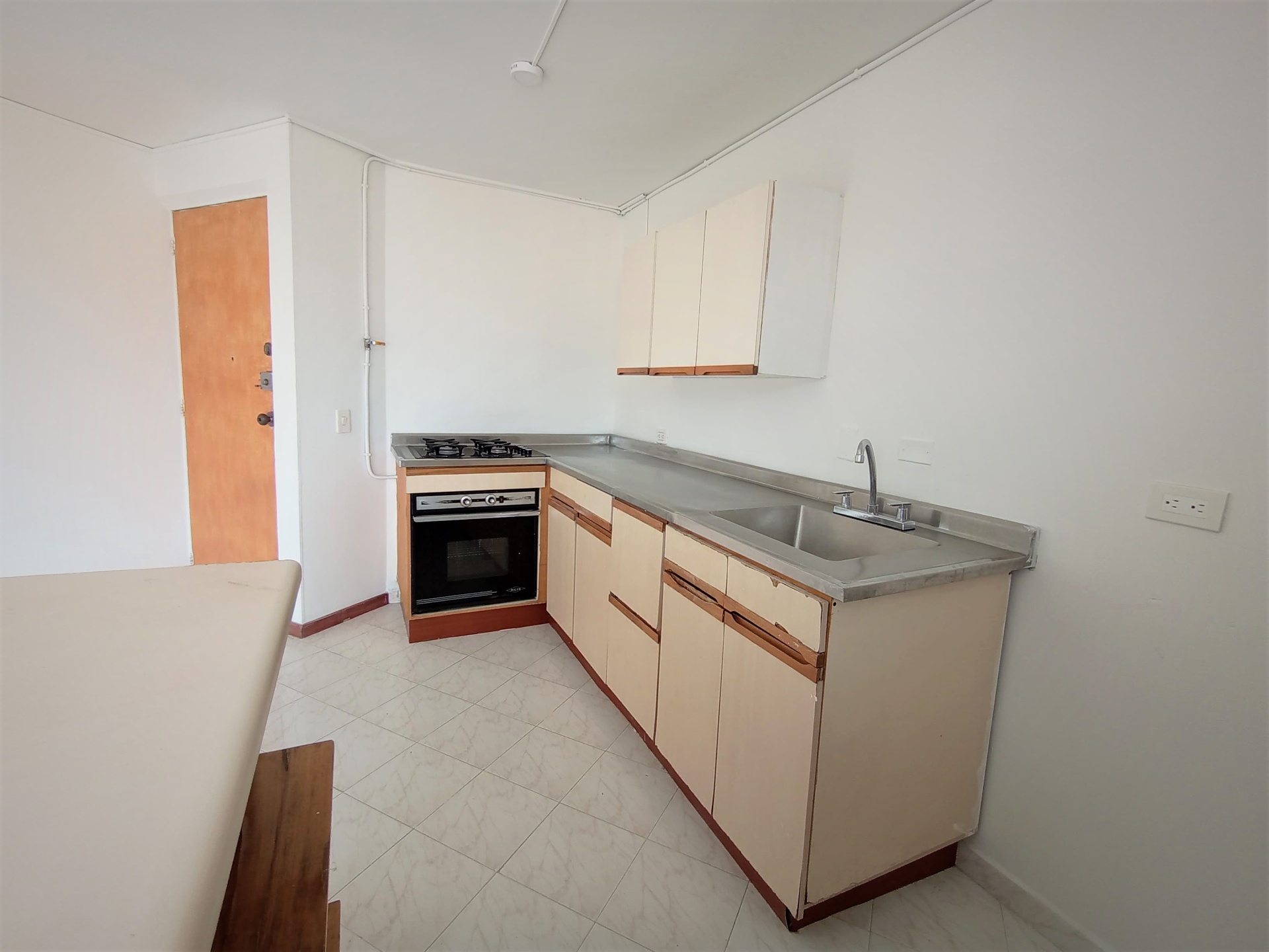 Apartamentos en Arriendo, Medellín,  - Laureles