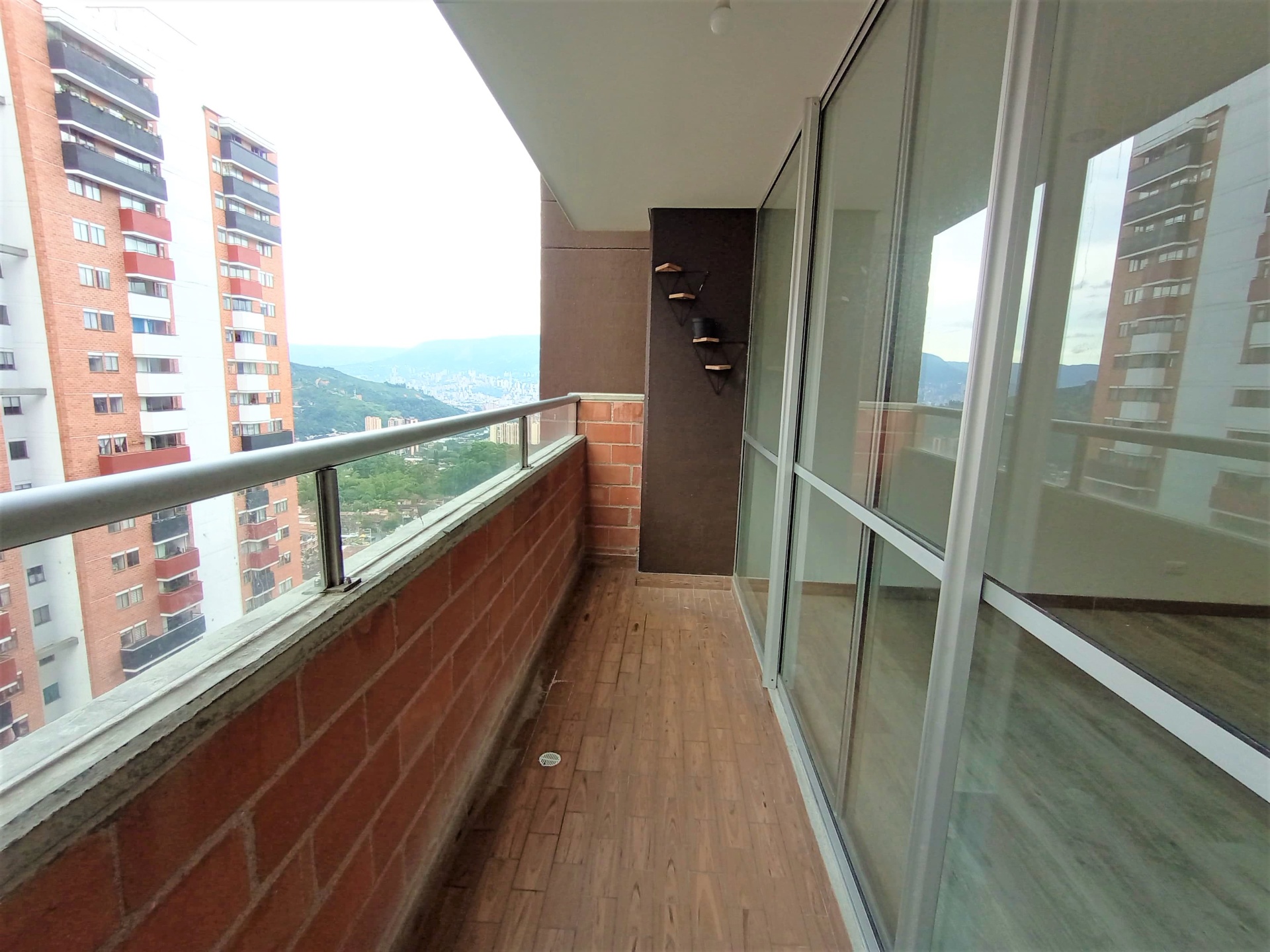 Apartamentos en Arriendo, La Estrella,  - La Ferrería